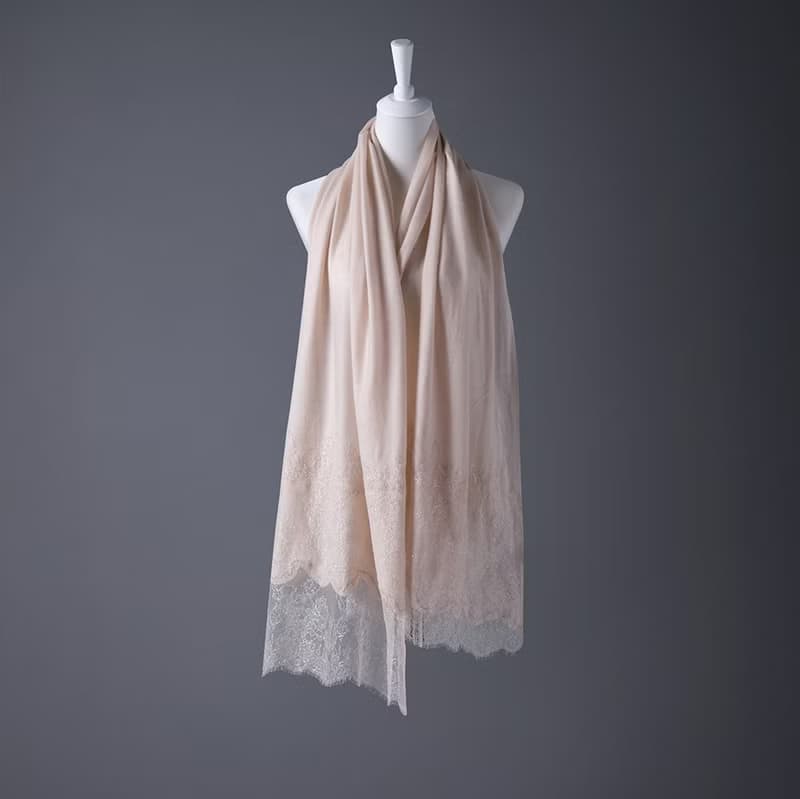 【輕奢】Clotho晨光童話法國蕾絲純羊絨Cashmere圍巾