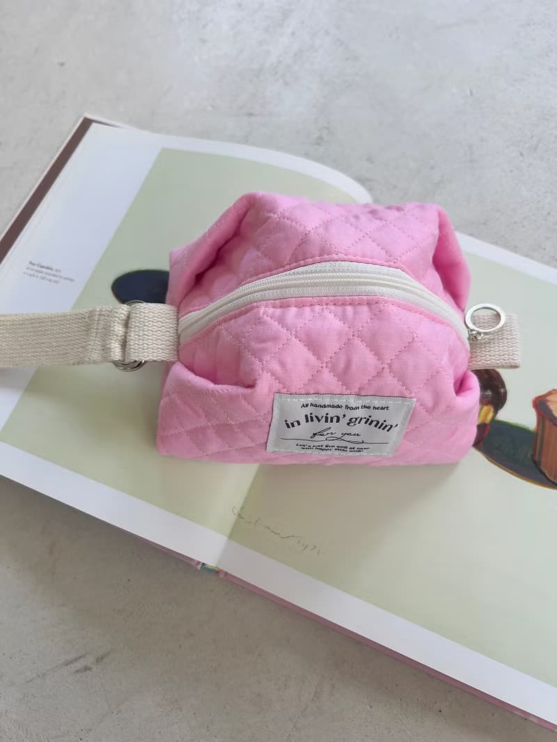murmuring pouch M_pink berry