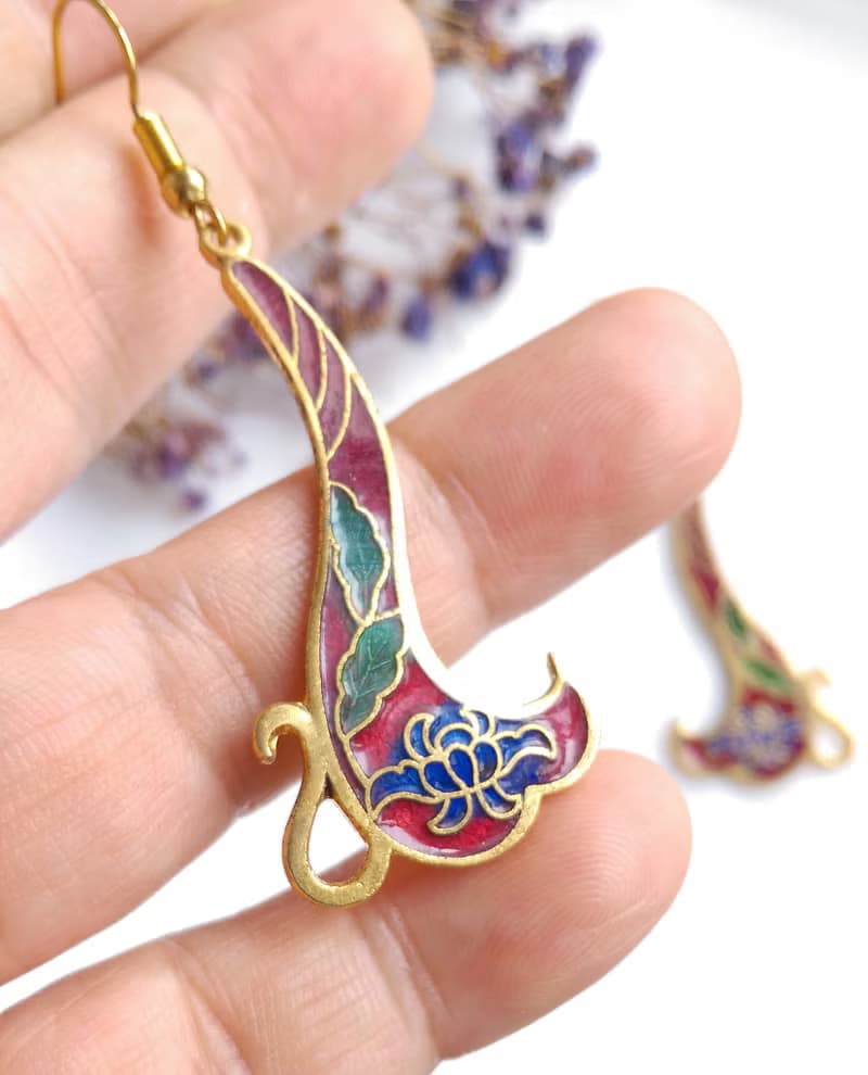 Vintage Jewelry 西洋古董飾品 捲曲花卉 景泰藍 耳勾 針式耳環