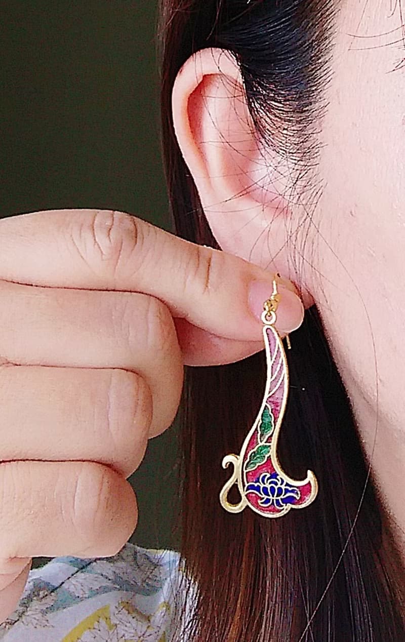 Vintage Jewelry 西洋古董飾品 捲曲花卉 景泰藍 耳勾 針式耳環