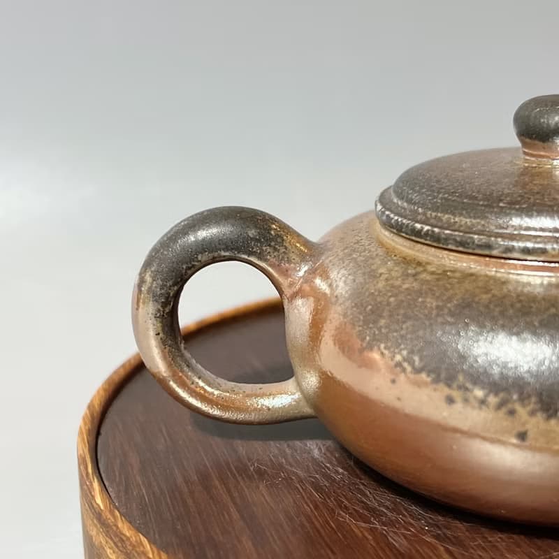 柴燒金彩扁平茶壺 / 扁平茶壺 / 小平凡手作