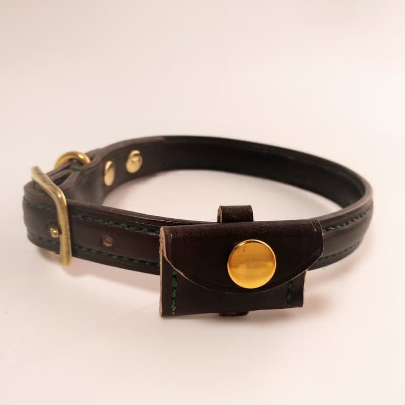 本革ー手縫いーエレガントで丈夫な犬の首輪ーチョコレートーグリーンーチョコレートーグリーン糸