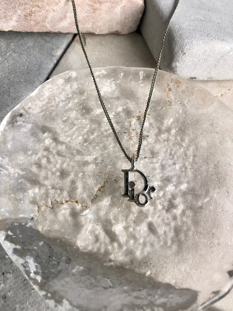 【 日本直送　名牌中古包 】Christian Dior クリスチャン ディオール ネックレス シルバー ロゴ vintage ヴィンテージ  3ym4wx
