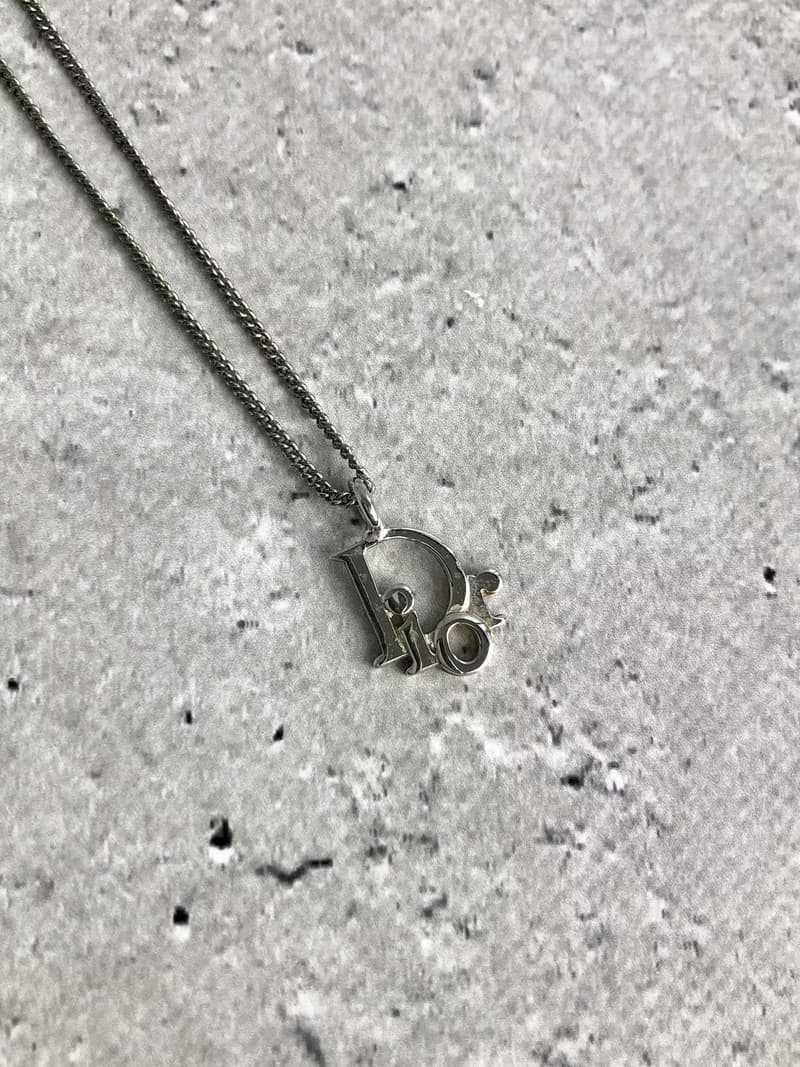 【 日本直送　名牌中古包 】Christian Dior クリスチャン ディオール ネックレス シルバー ロゴ vintage ヴィンテージ  3ym4wx