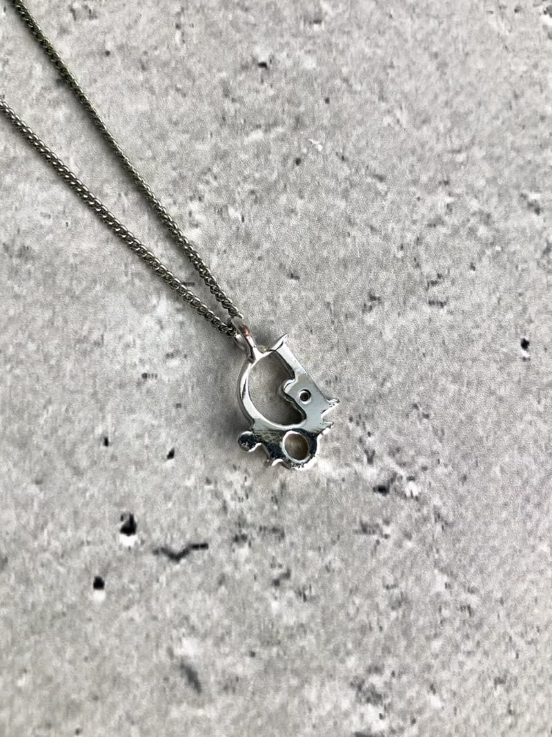 【 日本直送　名牌中古包 】Christian Dior クリスチャン ディオール ネックレス シルバー ロゴ vintage ヴィンテージ  3ym4wx