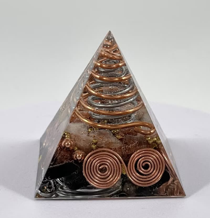 新年禮物 開運小物 Orgonite 奧剛能量塔-金字塔款式2