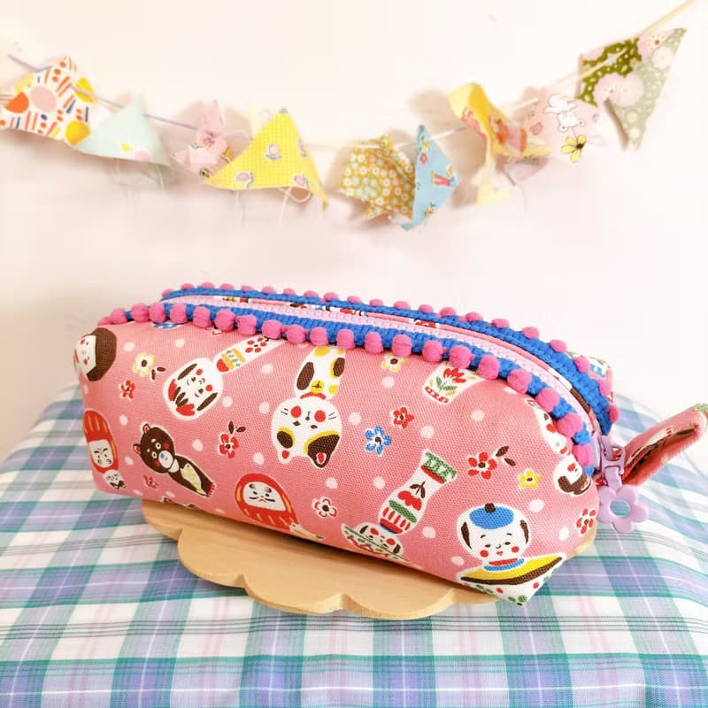 昭和風懷舊玩具胖胖包 化妝包 收納包 筆袋 招財貓 達摩 木芥子