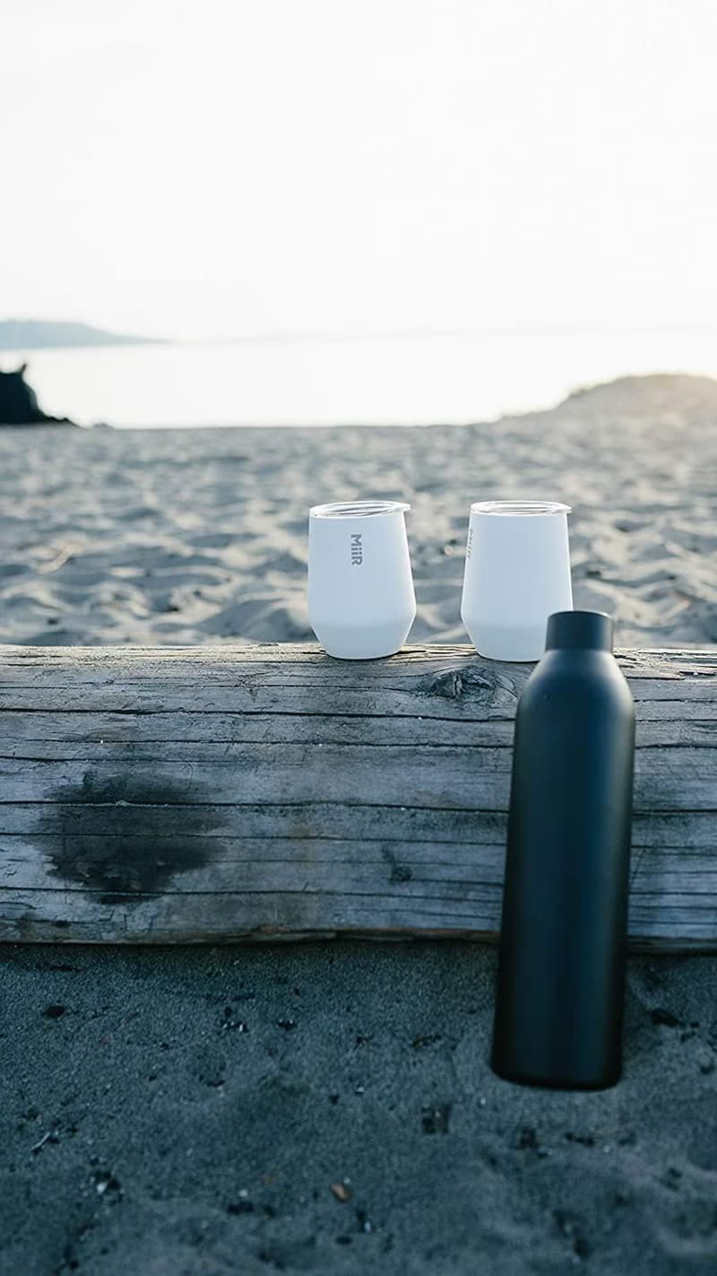 MiiR 雙層真空 保溫/保冰 酒瓶造型 保溫瓶  750ml / 25oz 經典黑