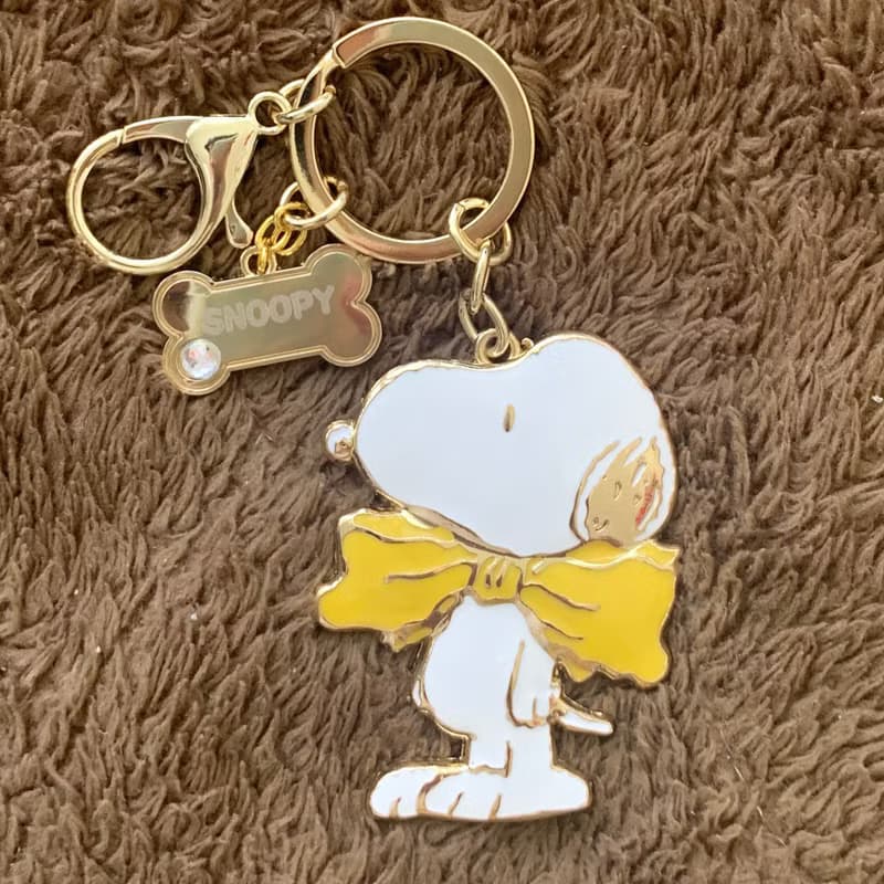 黃色Snoopy 史努比鑰匙圈吊飾 金工琺瑯史奴比