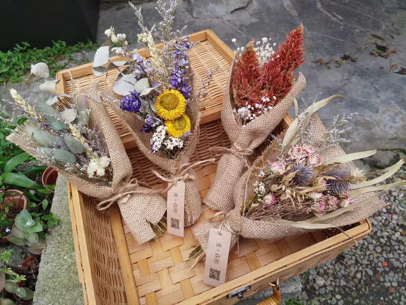 漫森態 花束 乾燥花 畢業花束 麻布包裝