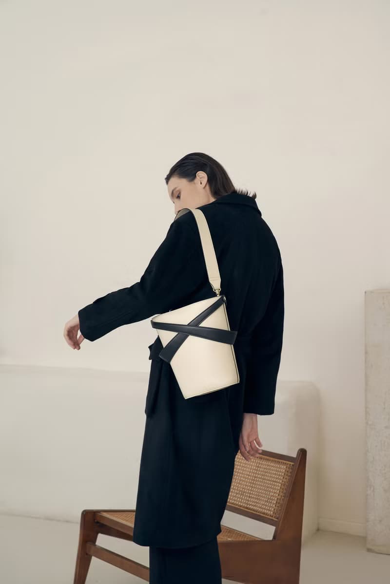 Cage Bucket Bag 素皮革 水桶包 側背包 黑色x米白色