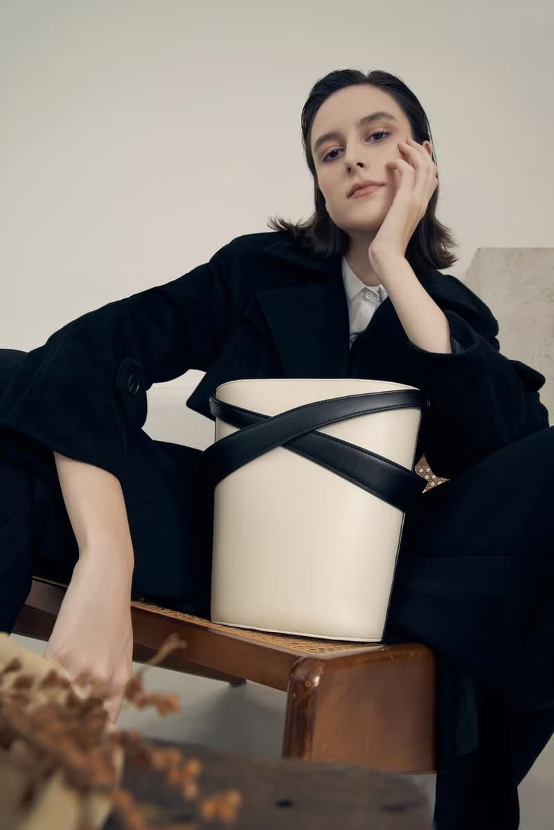 Cage Bucket Bag 素皮革 水桶包 側背包 黑色x米白色