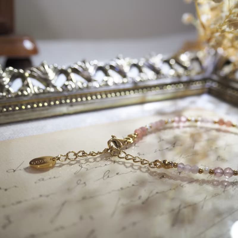 ll 粉語微光 ll 紅紋石 淡水珍珠 粉澳寶 草莓晶 手鍊 BR-00034