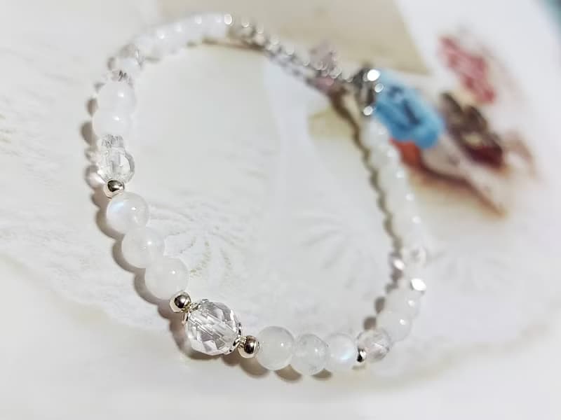 女神月光石 //月光石/白水晶純銀手鍊 /斯里蘭卡藍月光925純銀