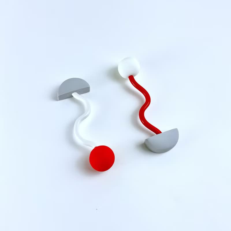 tempo white×red ピアス イヤリング