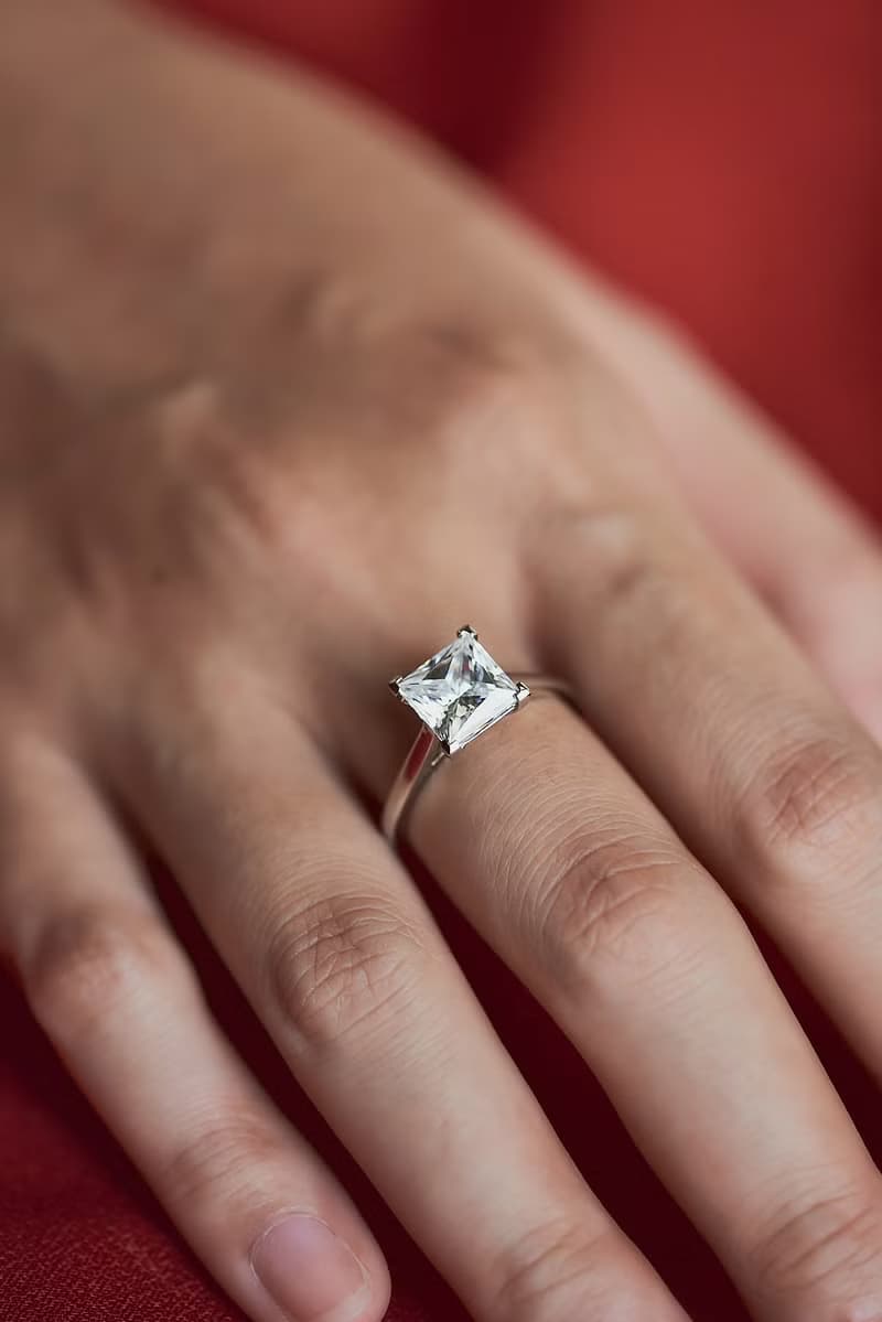 【求婚戒指】Beat love 漏一拍的愛 • 純銀厚鍍18K金• 結婚鑽戒