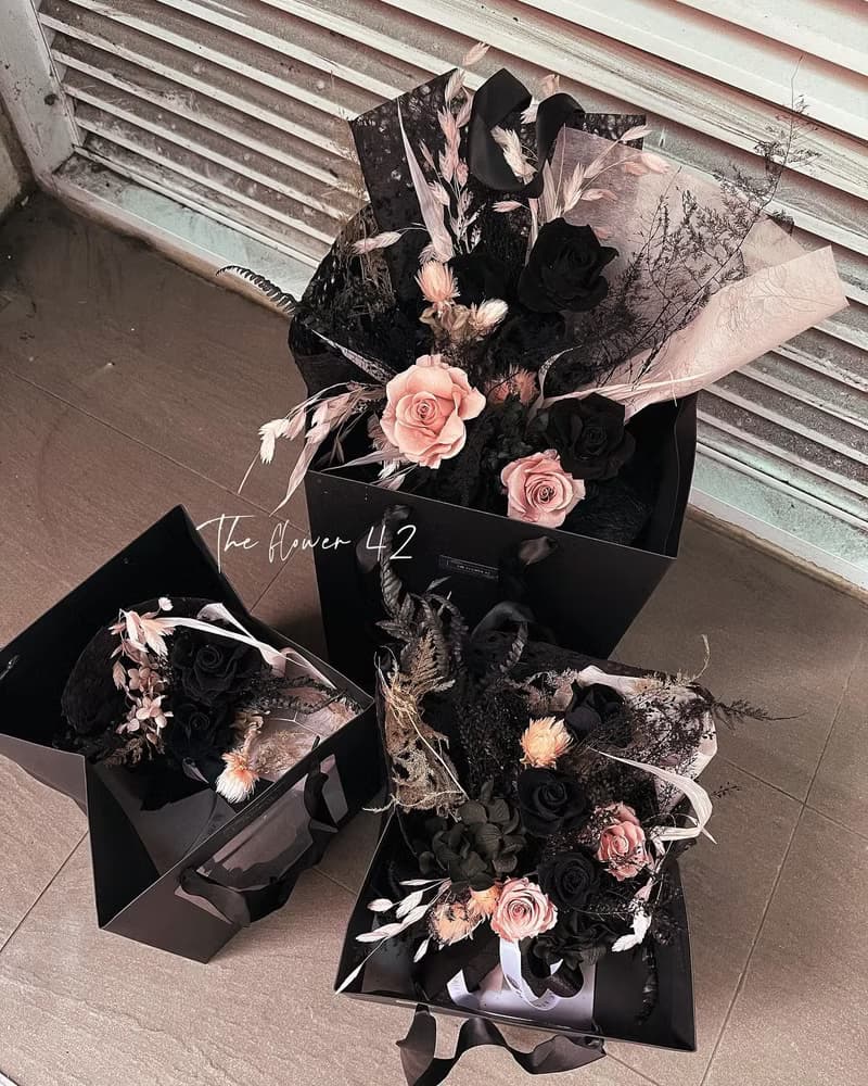 /The flower 42黑粉永生花束小