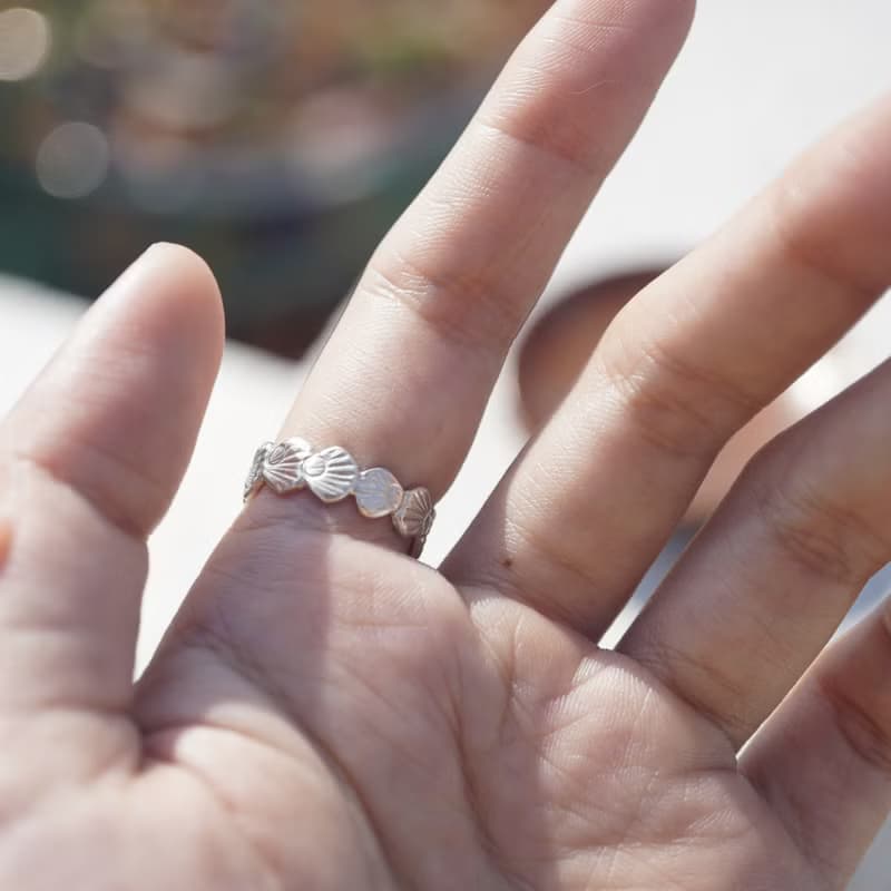 【清明/松柏長青】s925手工敲紋松柏圖騰鑲東菱玉開口戒(可訂製)