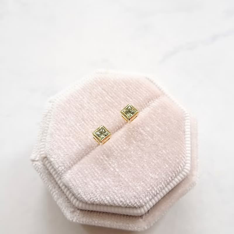 限量現貨 - 天然藍寶 綠剛玉 方形切割包鑲 純 18K 黃金耳環