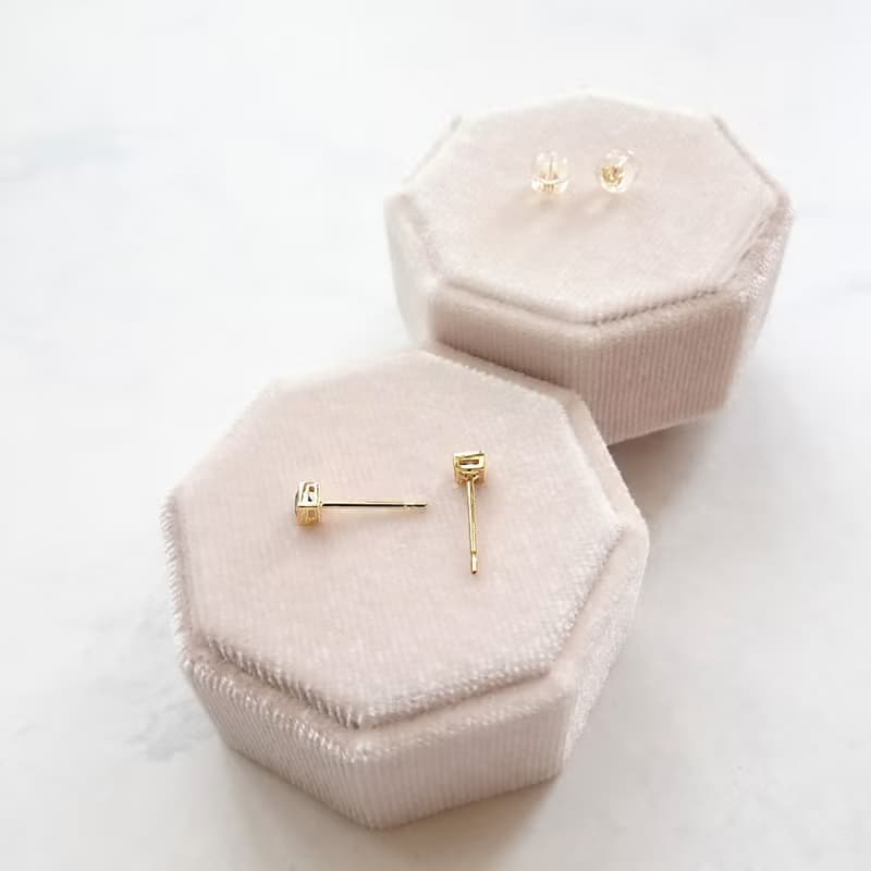 限量現貨 - 天然藍寶 綠剛玉 方形切割包鑲 純 18K 黃金耳環