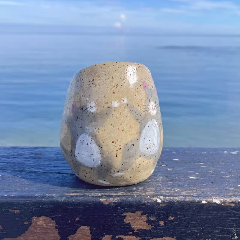 A Lu 萌鼠跳舞陶花瓶/禮物/手作手繪 採美國進口陶土 僅此一件