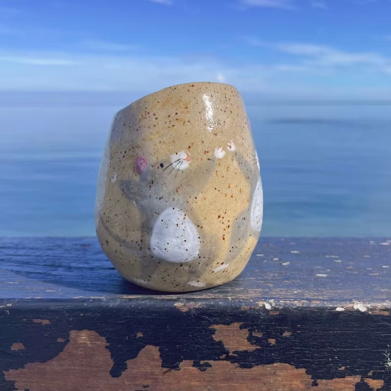 A Lu 萌鼠跳舞陶花瓶/禮物/手作手繪 採美國進口陶土 僅此一件
