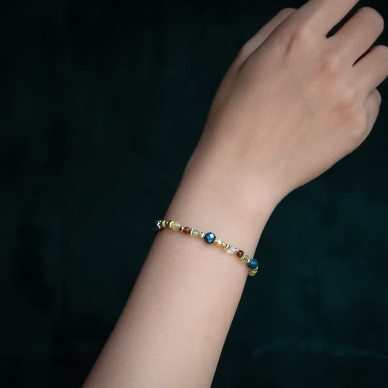 美麗製造機 // C1608藍晶鈦晶手鍊