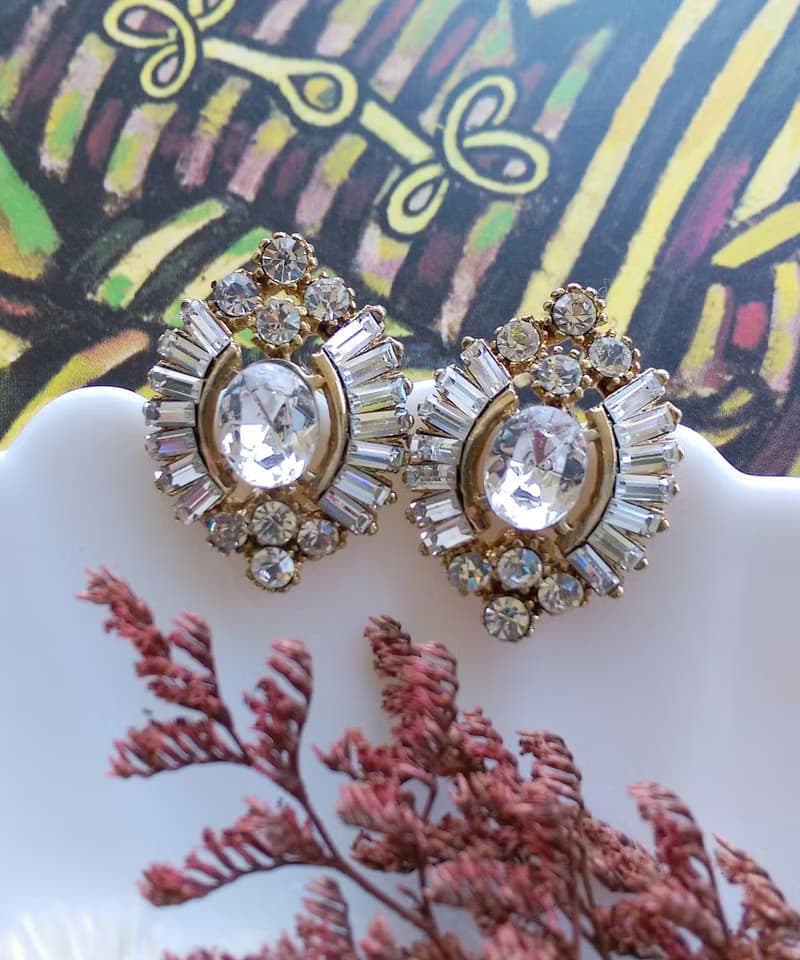 Vintage Jewelry 西洋古董飾品 浮誇 摩登復古 白鑽 針式耳環