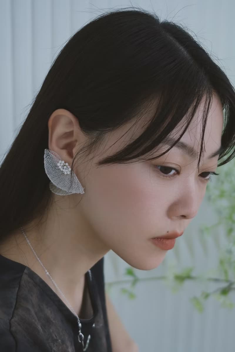 銀羽展翅耳環/可夾式 樹脂 耳夾 夾式耳環 花 925銀 婚禮飾品