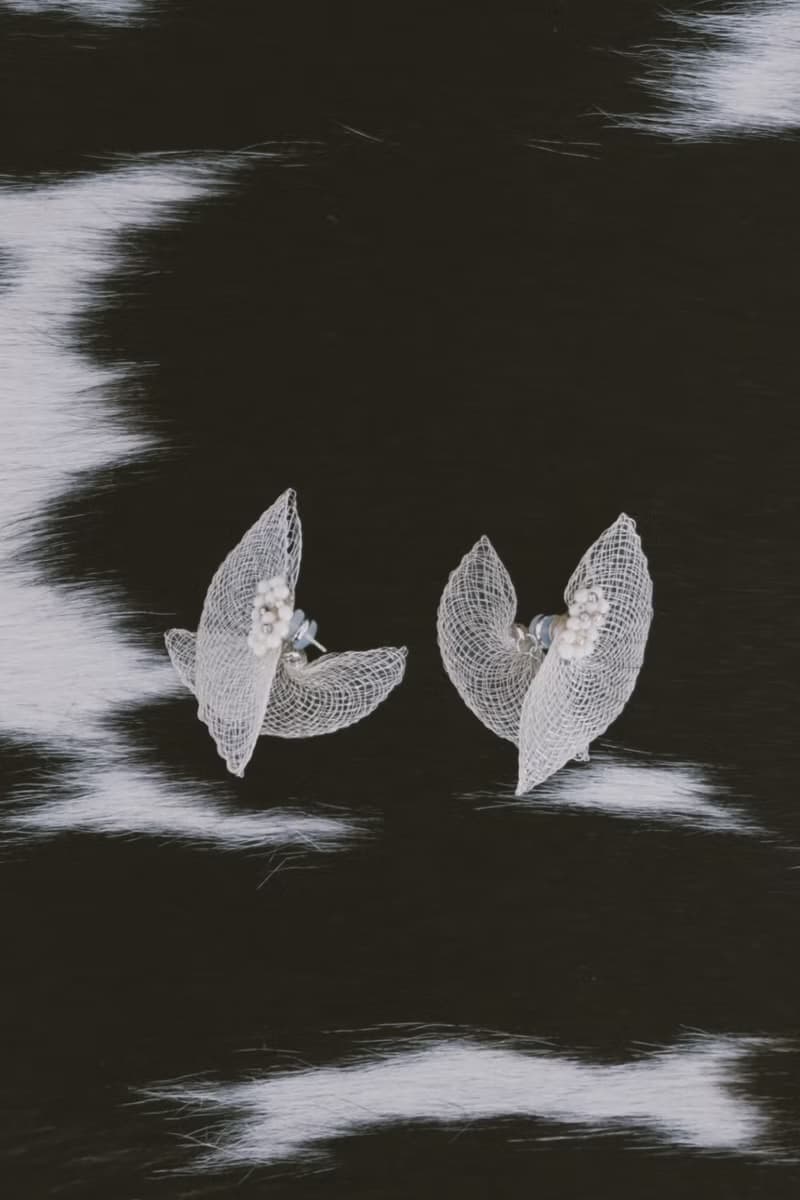 銀羽展翅耳環/可夾式 樹脂 耳夾 夾式耳環 花 925銀 婚禮飾品