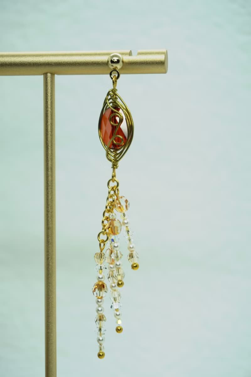 飛機耳 / 原創耳飾 x 金屬線纏繞 / 【花火】/ 施華洛世奇 / s925
