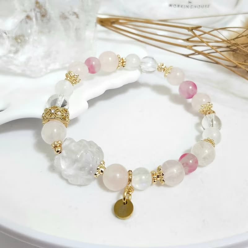 淺粉晶Q版九尾狐設計款手鍊/助事業運、招桃花、平衡情緒之水晶