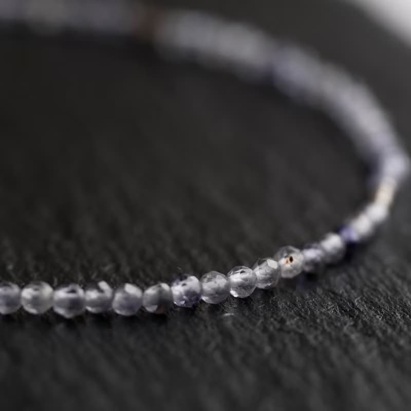 アイオライトとカレンシルバーのブレスレット