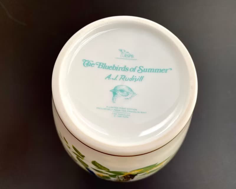 花瓶瓷質富蘭克林薄荷夏季藍鳥簽名 A.J.魯迪西爾