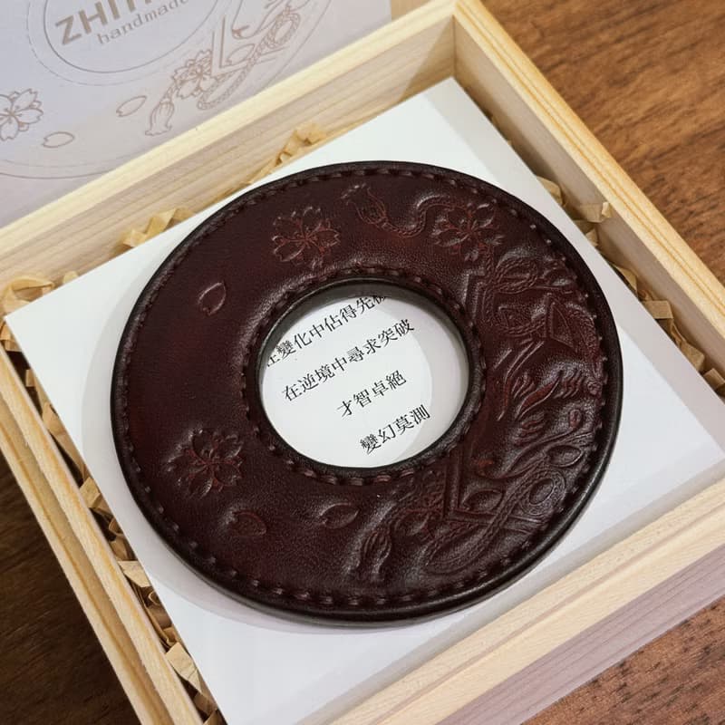 原創手工製作牛皮劍道刀鐔 御先稻荷 咖啡色 劍鍔 Tsuba