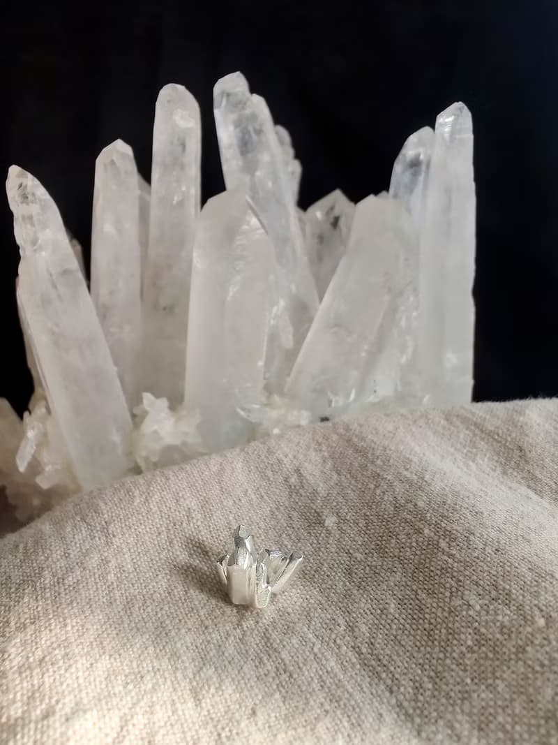 迷你晶簇純銀耳釘 原創手工925銀水晶柱原石造型素銀耳飾