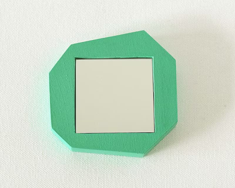 Geometric Hand Mirror Mini (sharp eyes - green)