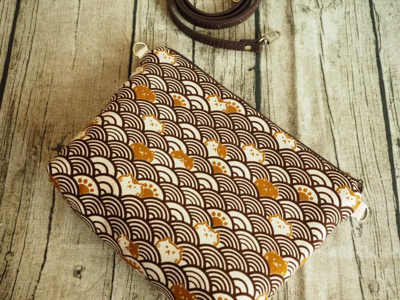 手工縫製托特側肩包帆布手袋 啡色和風波浪貓貓圖案