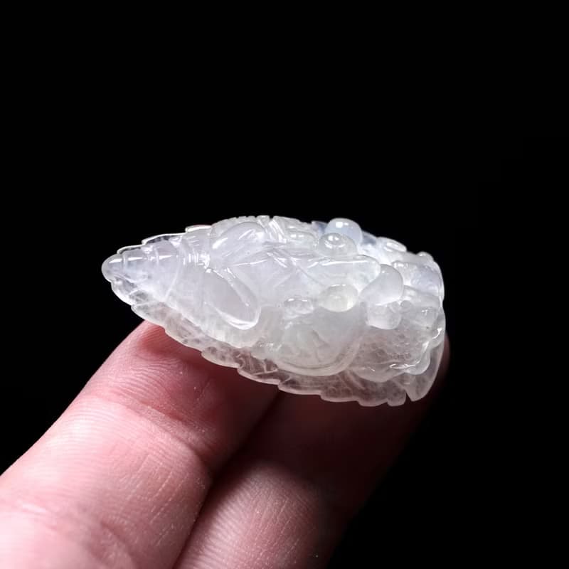 冰種翡翠巧雕呱呱來財一葉致富 | 天然緬甸玉翡翠A貨 | 送禮