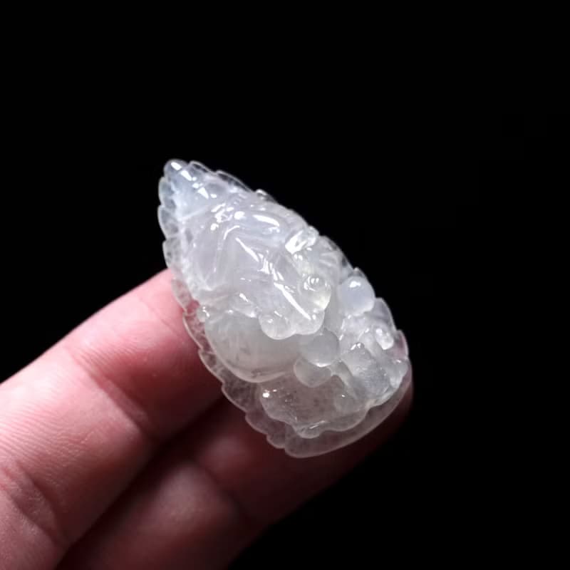 冰種翡翠巧雕呱呱來財一葉致富 | 天然緬甸玉翡翠A貨 | 送禮