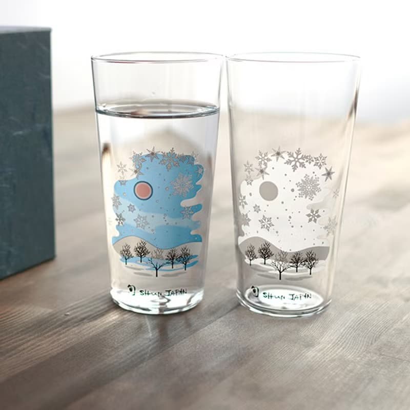 冷感雪結晶タンブラーペアセット　温度で色が変わる季節を楽しむ器