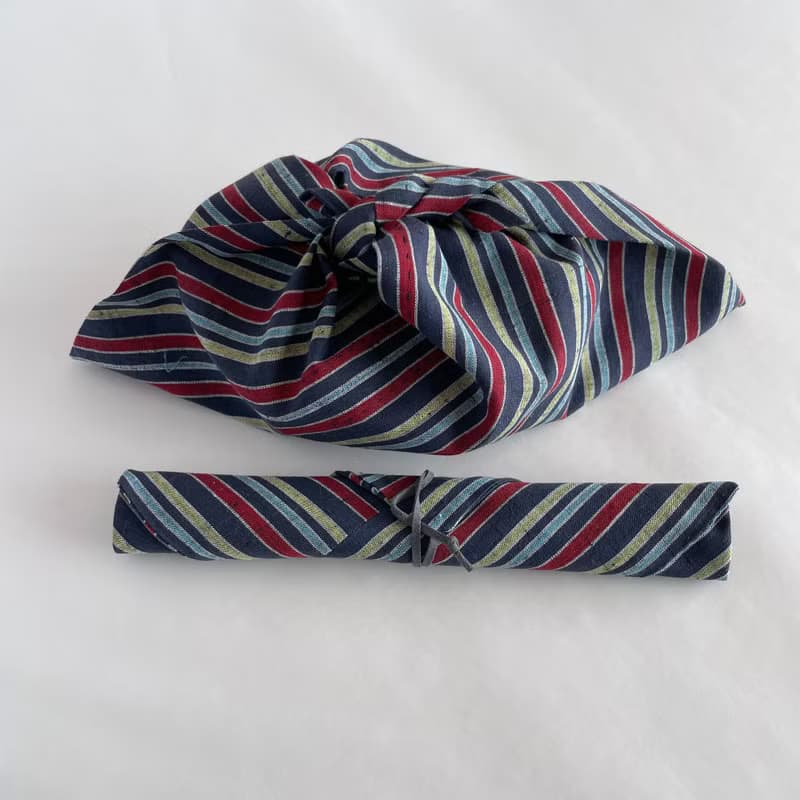 【１点もの】お弁当袋セット あずま袋と箸袋 木綿 着物地 紺に赤・黄・水色の縞