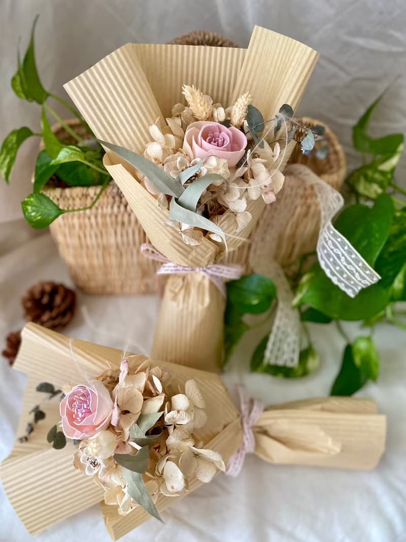 Masako 奶油色調 繡球花 玫瑰 乾燥花 索拉花 小花束