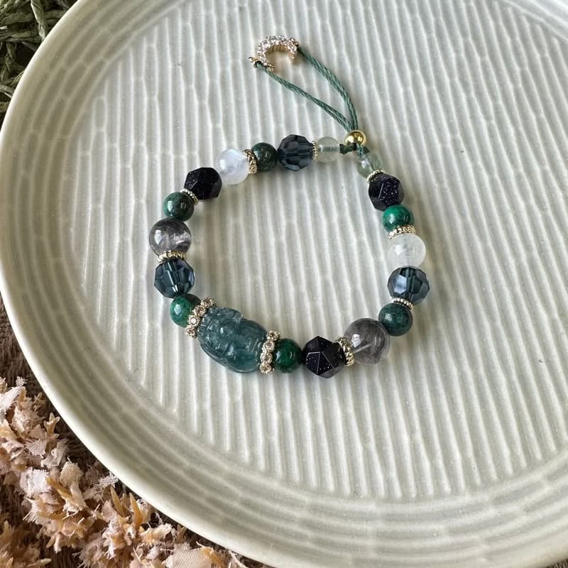 清淨藍綠晶石貔貅編織手鍊