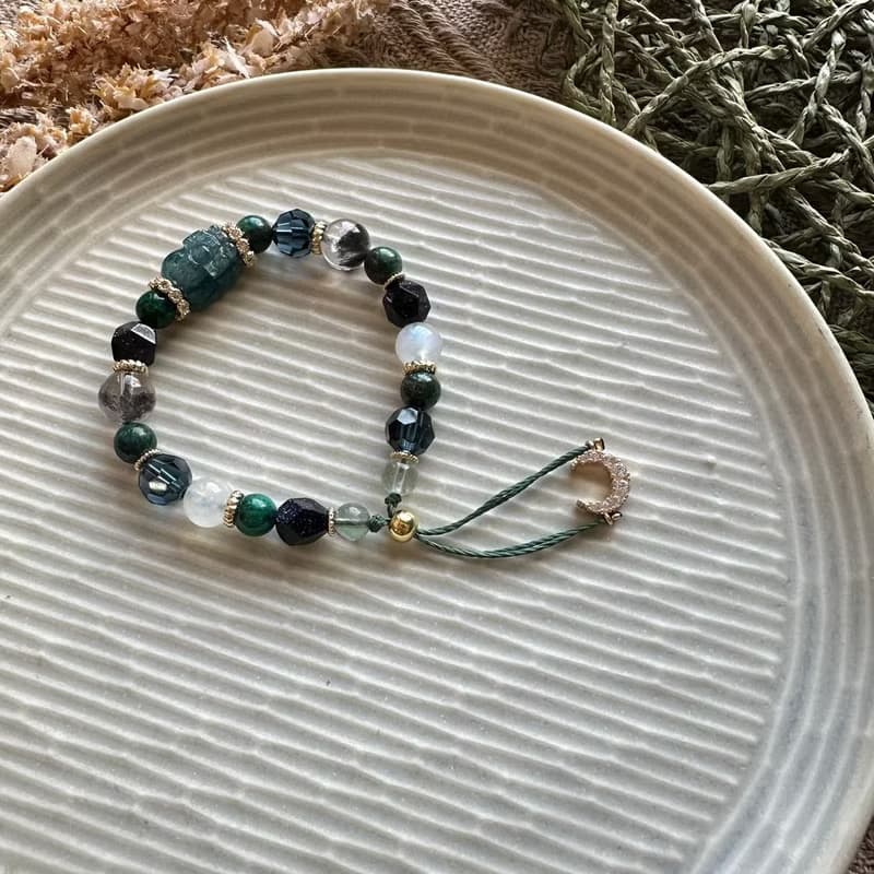 清淨藍綠晶石貔貅編織手鍊