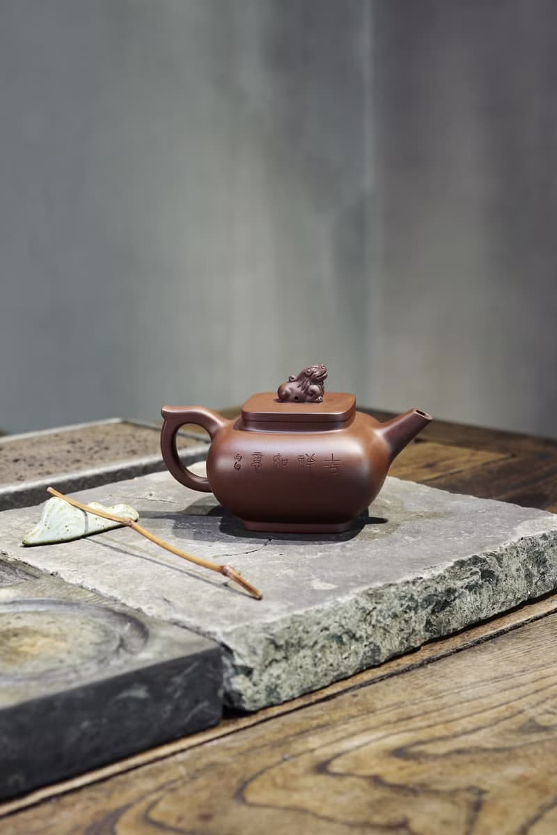 送禮紫砂壺茶壺祥瑞 吉祥如意  老紫泥 360ml 9孔 刘素素作品  此