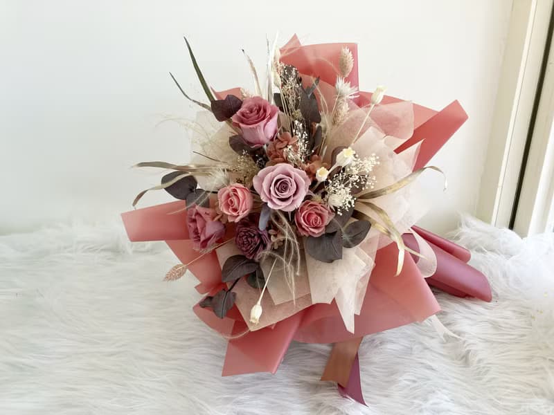 韓式空氣感 永生花花束 玫瑰花花束 情人節花束 典華優惠券