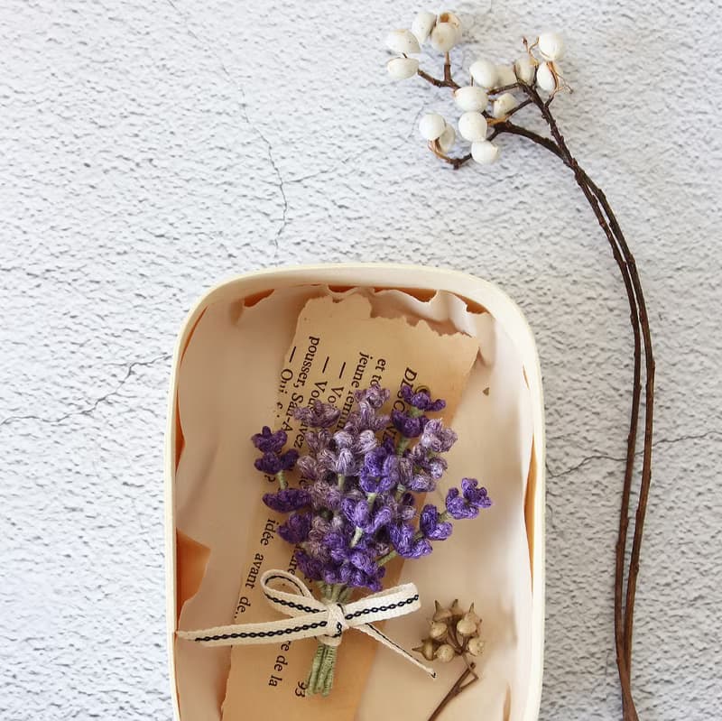 薰衣草花束胸針 日本麻線 細工編織 細緻優雅 心意禮物 收藏首選