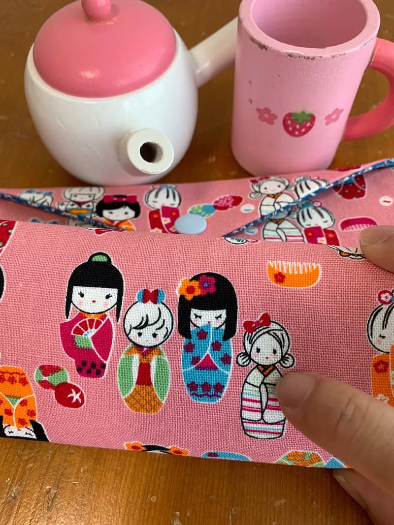 文青風環保筷袋 日本娃娃 粉 手作餐具袋.交換禮物.