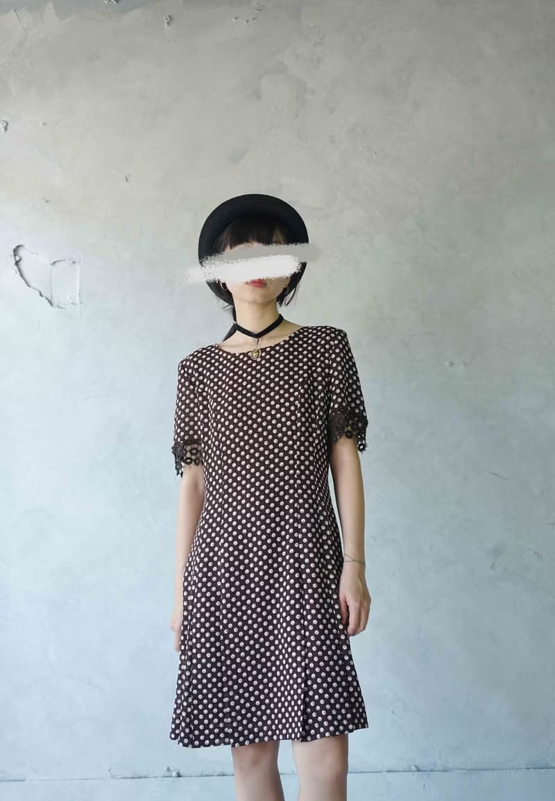 尋寶古著-苦巧克力色復古圓點蕾絲袖開衩下擺洋裝